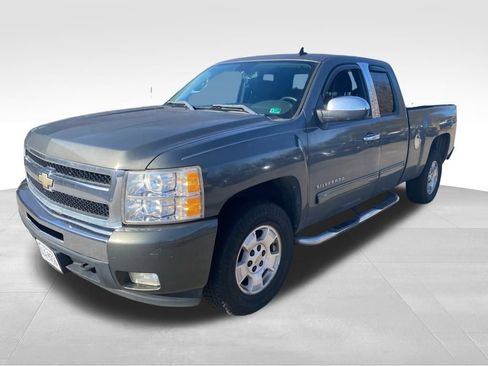 Used 2011 Chevrolet Silverado 1500 LT w/ All-Star Edition image 7