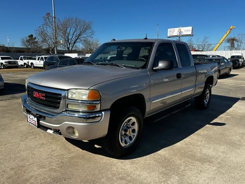 Used 2004 GMC Sierra 1500 SLE w/ Safe And Sound Package image 7