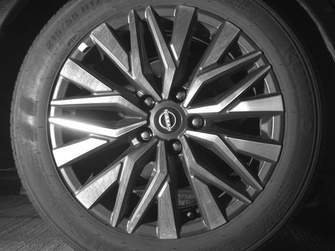 Used 2025 Nissan Altima 2.5 SV image 15