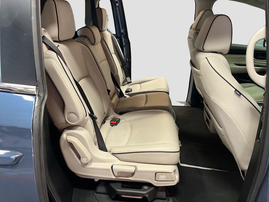 Used 2025 Honda Odyssey Touring image 30