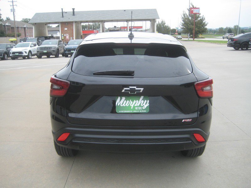 Used 2026 Chevrolet Trax RS w/ Sunroof Package FWD image 6