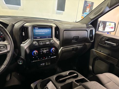 Used 2022 Chevrolet Silverado 1500 LT image 20