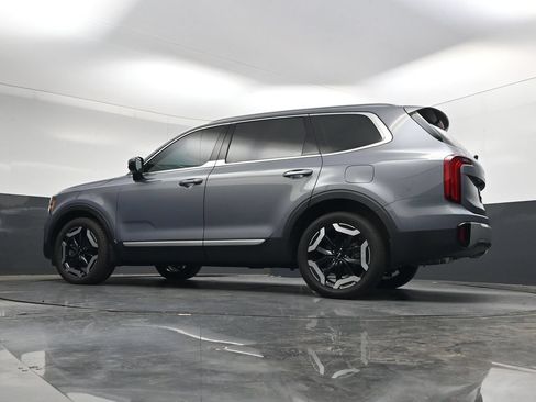 Used 2023 Kia Telluride S w/ S Sunroof Package FWD image 44