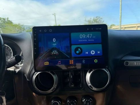 Used 2012 Jeep Wrangler Unlimited Sahara w/ Dual Top Group image 14