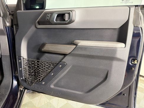 Used 2021 Ford Bronco Black Diamond AWD/4WD image 14