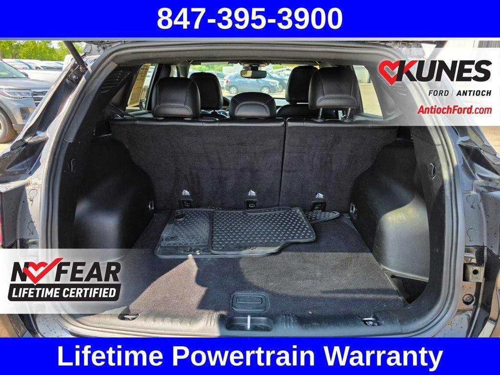 Used 2024 Jeep Compass Trailhawk AWD/4WD image 29