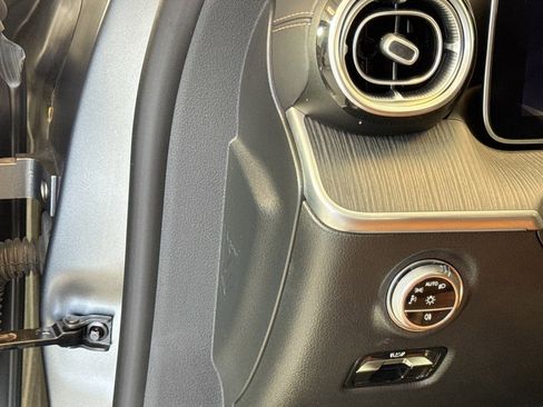 Certified 2023 Mercedes-Benz C 300 Sedan image 10