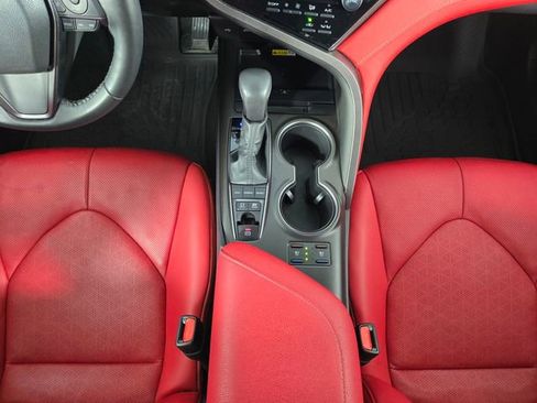 Used 2022 Toyota Camry XSE w/ Navigation Upgrade Package image 20