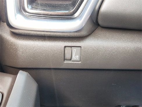 Used 2024 GMC Canyon Elevation image 22