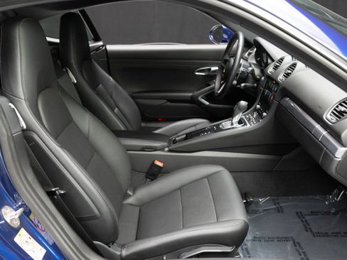 Used 2025 Porsche 718 Cayman image 49
