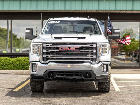 Used 2022 GMC Sierra 3500 SLE w/ SLE Value Package AWD/4WD image 2