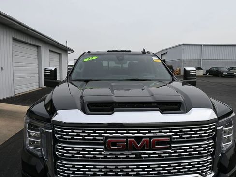 Used 2022 GMC Sierra 3500 Denali w/ Denali Ultimate Package AWD/4WD image 11