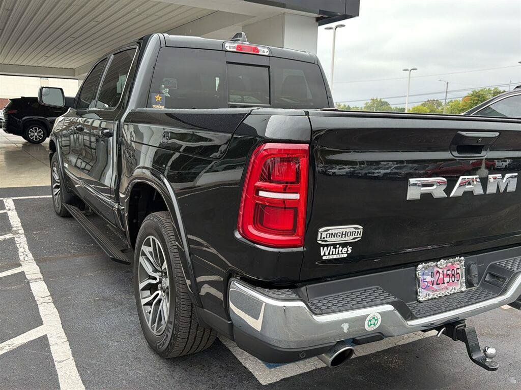 Used 2025 RAM 1500 Limited AWD/4WD image 7