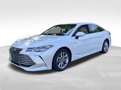 Used 2021 Toyota Avalon XLE w/ Moonroof Package