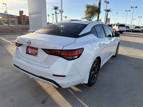 Used 2024 Nissan Sentra SV image 5