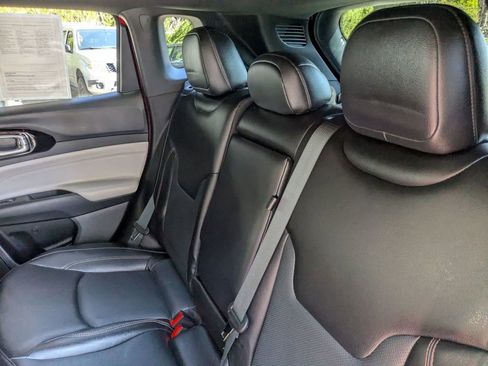 Used 2023 Jeep Compass Limited image 24