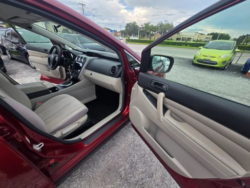 Used 2011 MAZDA CX-7 i SV FWD image 19