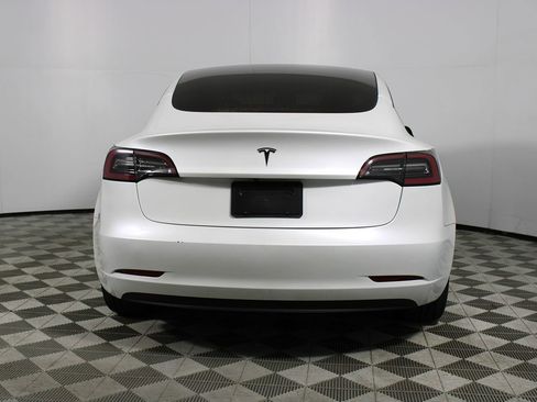 Used 2023 Tesla Model 3 Standard Range image 29