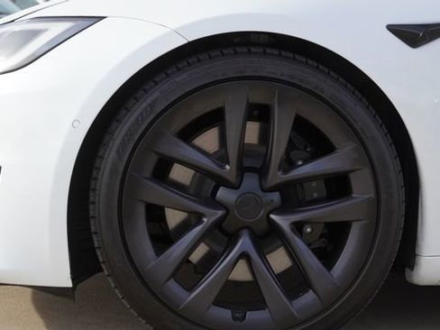 Used 2022 Tesla Model S AWD/4WD image 5