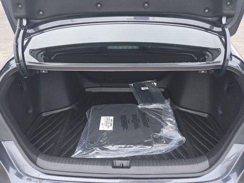 Used 2025 Honda Accord SE image 23