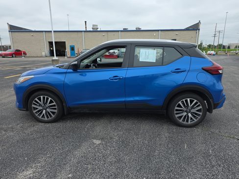 Used 2023 Nissan Kicks SV FWD image 7