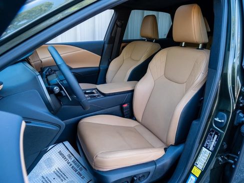 Used 2024 Lexus RX 350 Premium w/ Accessory Package (Z1) AWD/4WD image 14