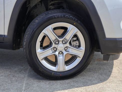 Used 2024 Jeep Compass Sport image 25