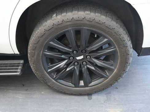 Used 2021 Cadillac Escalade Sport w/ Driver Assist Tech Package AWD/4WD image 11