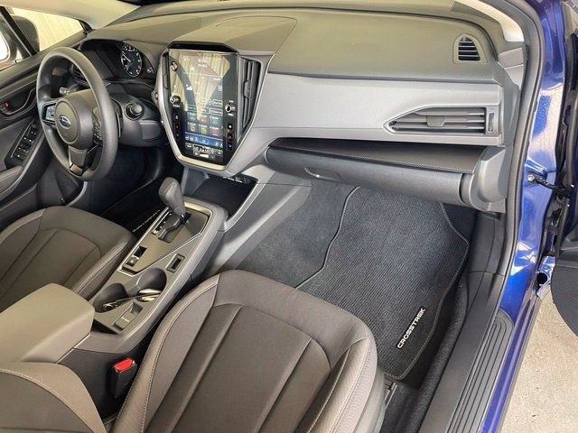 Used 2025 Subaru Crosstrek 2.5i Premium AWD/4WD image 17