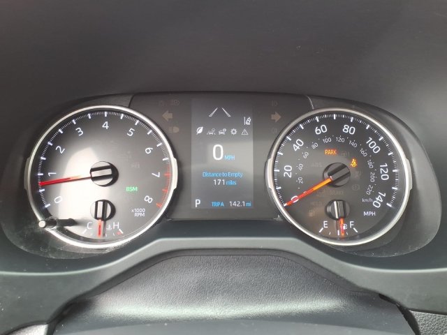 Certified 2020 Toyota RAV4 XLE Premium FWD image 11