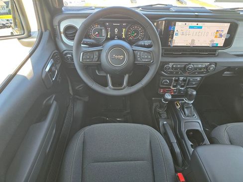 New 2025 Jeep Gladiator Mojave AWD/4WD image 28