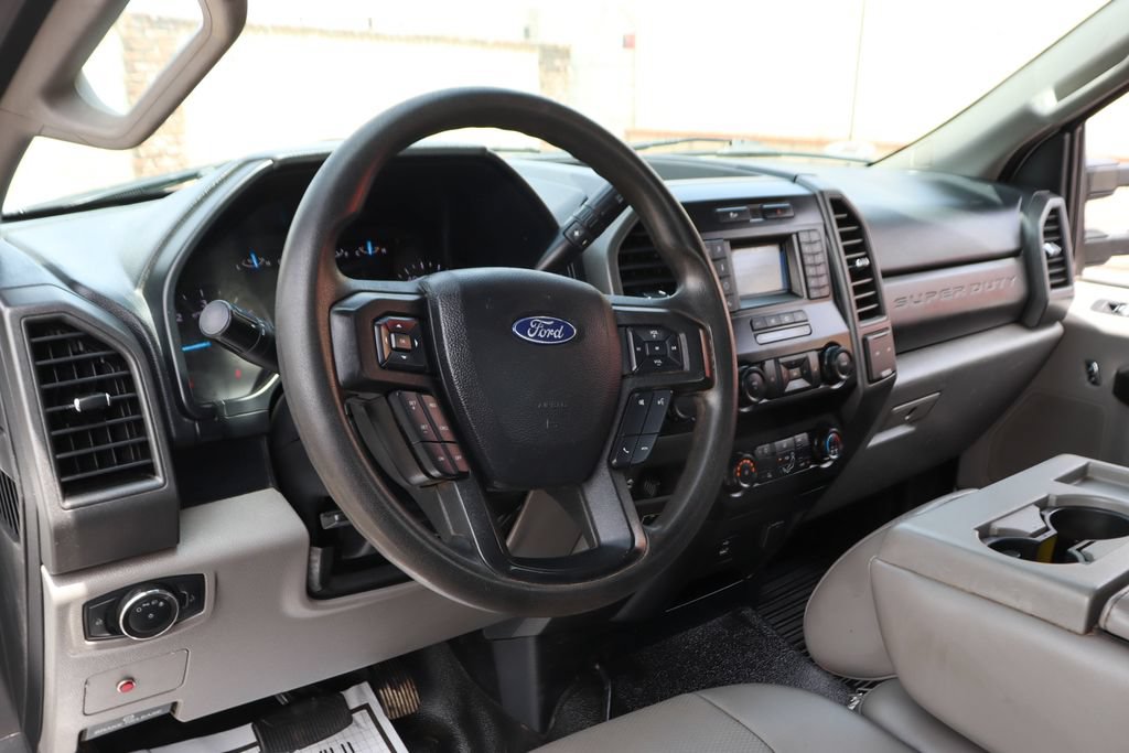 Used 2020 Ford F550 4x4 Regular Cab Super Duty image 21