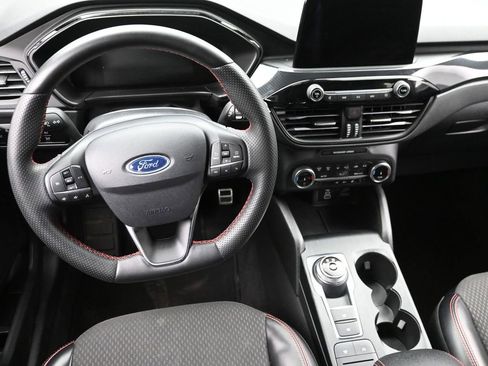 Used 2024 Ford Escape ST-Line image 13