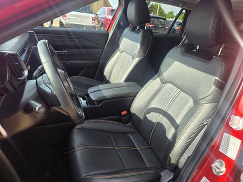 Used 2025 MAZDA CX-50 AWD 2.5 Hybrid w/ Premium Pkg image 13