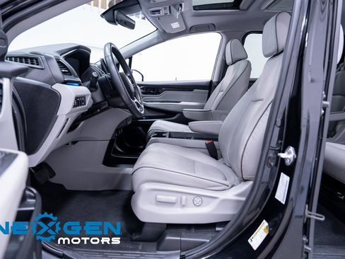 Used 2022 Honda Odyssey Elite image 23