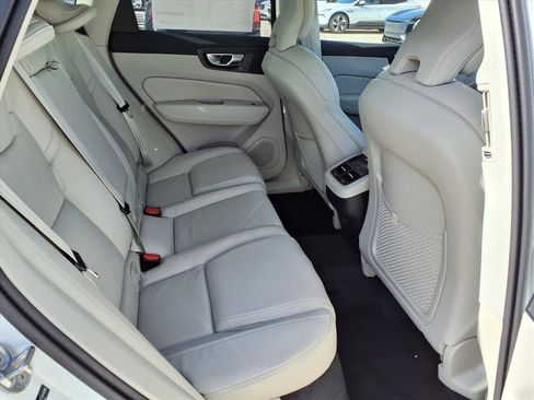 New 2026 Volvo XC60 B5 Ultra w/ Protection Package Premier AWD/4WD image 10