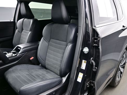 Used 2025 Mitsubishi Outlander SE AWD/4WD image 12