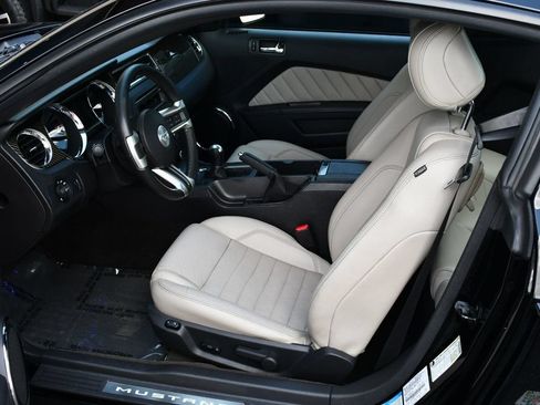 Used 2013 Ford Mustang GT Premium w/ GT Track Pkg RWD image 40