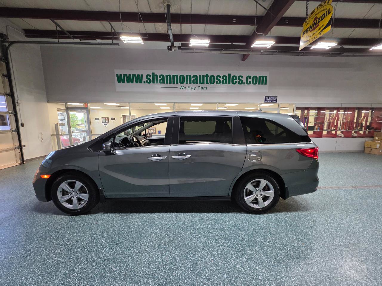 Used 2018 Honda Odyssey EX-L image 11