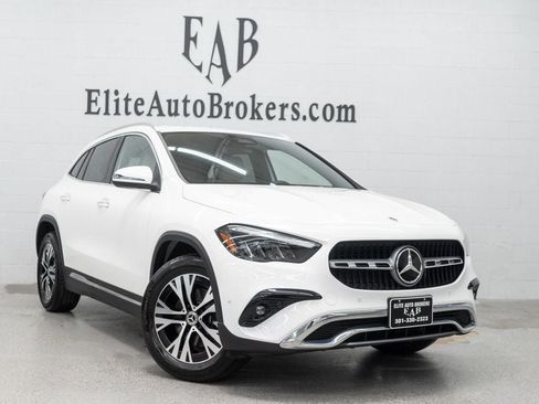 Used 2025 Mercedes-Benz GLA 250 4MATIC w/ Winter Package image 47