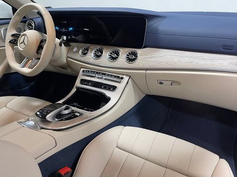 Used 2023 Mercedes-Benz E 450 4MATIC Cabriolet image 28