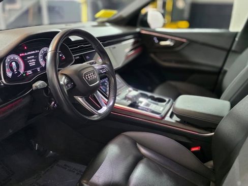 Used 2021 Audi Q8 Premium Plus image 16