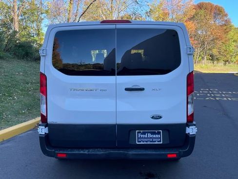 Used 2015 Ford Transit 150 XLT image 18