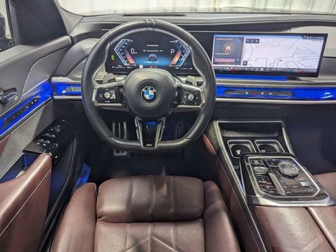 Used 2023 BMW 740i RWD image 7