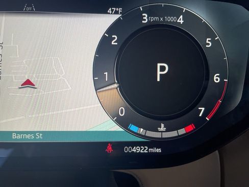 Used 2025 Land Rover Range Rover Sport SE image 29