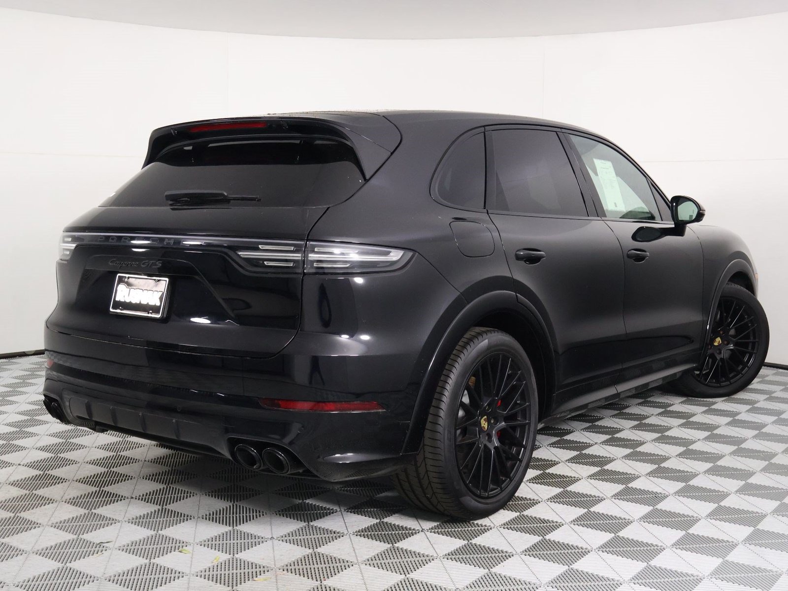 Certified 2023 Porsche Cayenne GTS AWD/4WD image 7