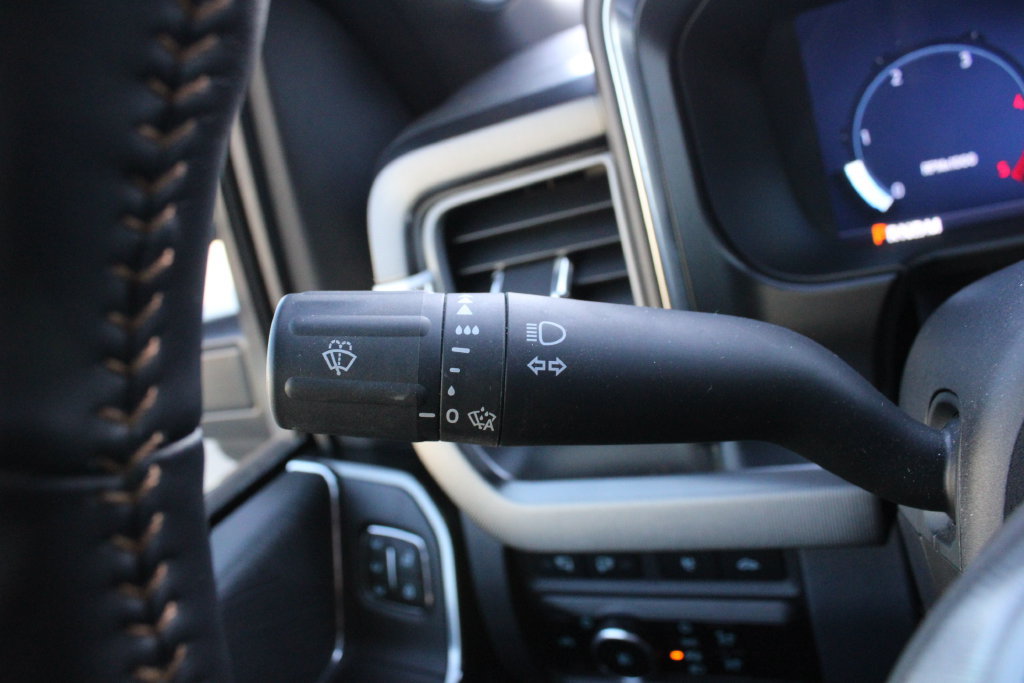 Used 2024 Ford F350 Platinum AWD/4WD image 12