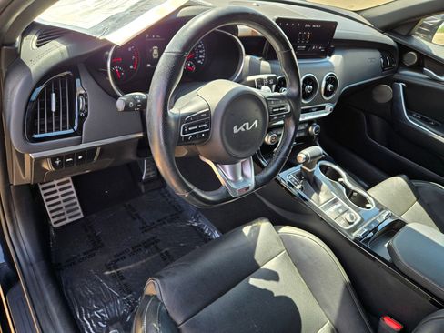 Used 2022 Kia Stinger GT-Line w/ Sun & Sound Package image 10