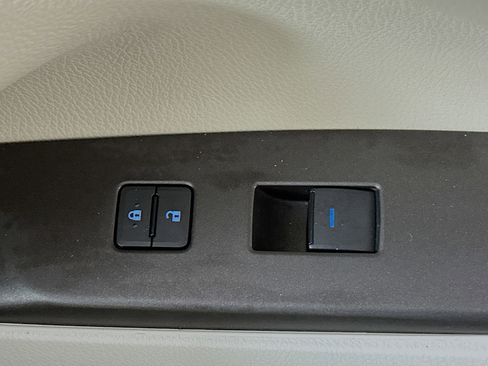 Used 2023 Toyota Camry LE image 27