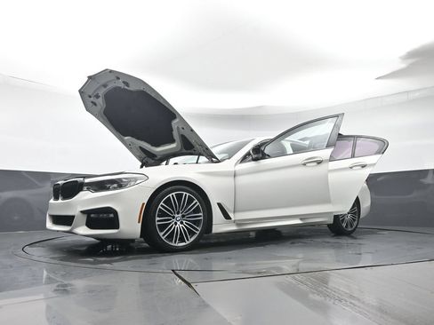 Used 2018 BMW 540i xDrive w/ M Sport Package AWD/4WD image 45